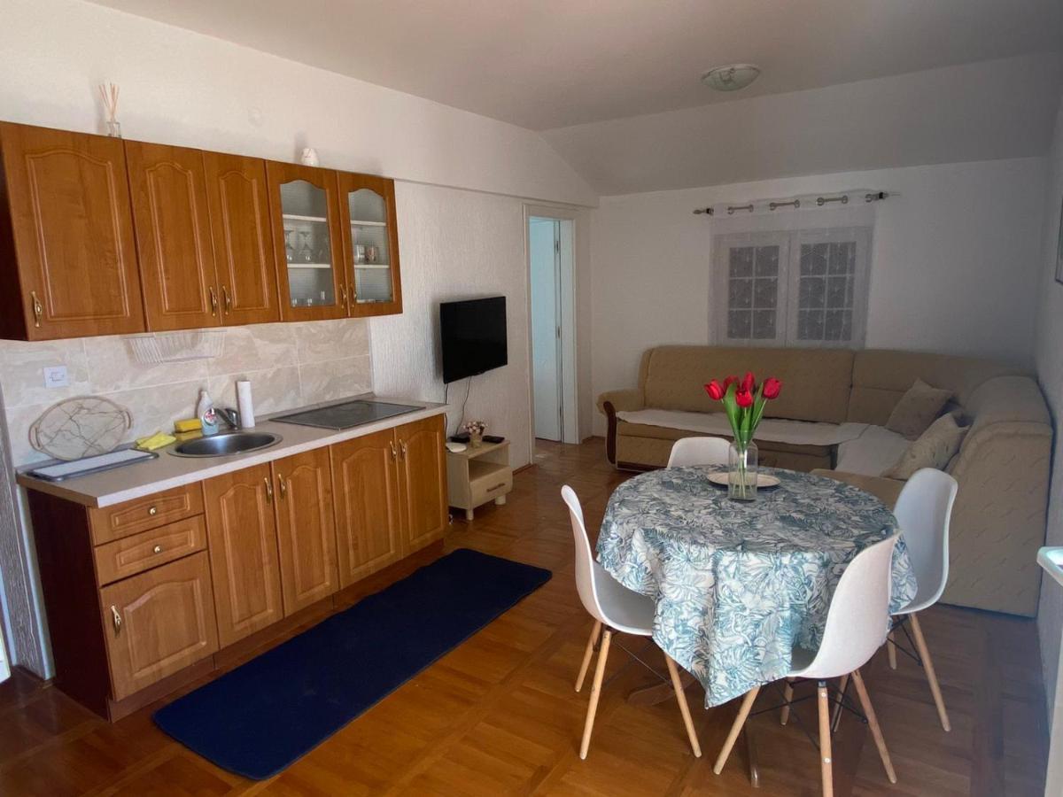 Sunny Apartment *